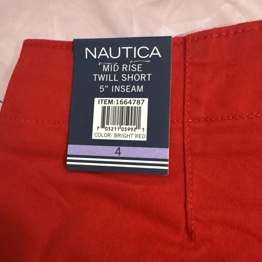 Nautica Women's Size 4 Mid Rise Twill Shorts Bright Red‎ 5